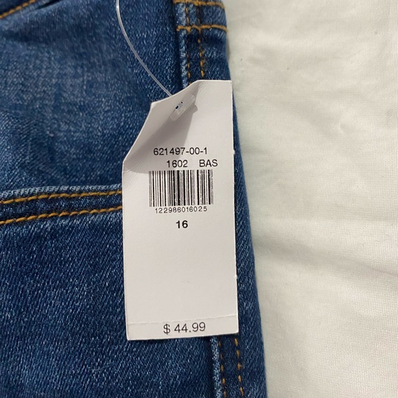 NEW WITH TAGS size 16 mid rise rockstar super skinny Old Navy jeans. - Picture 4 of 5